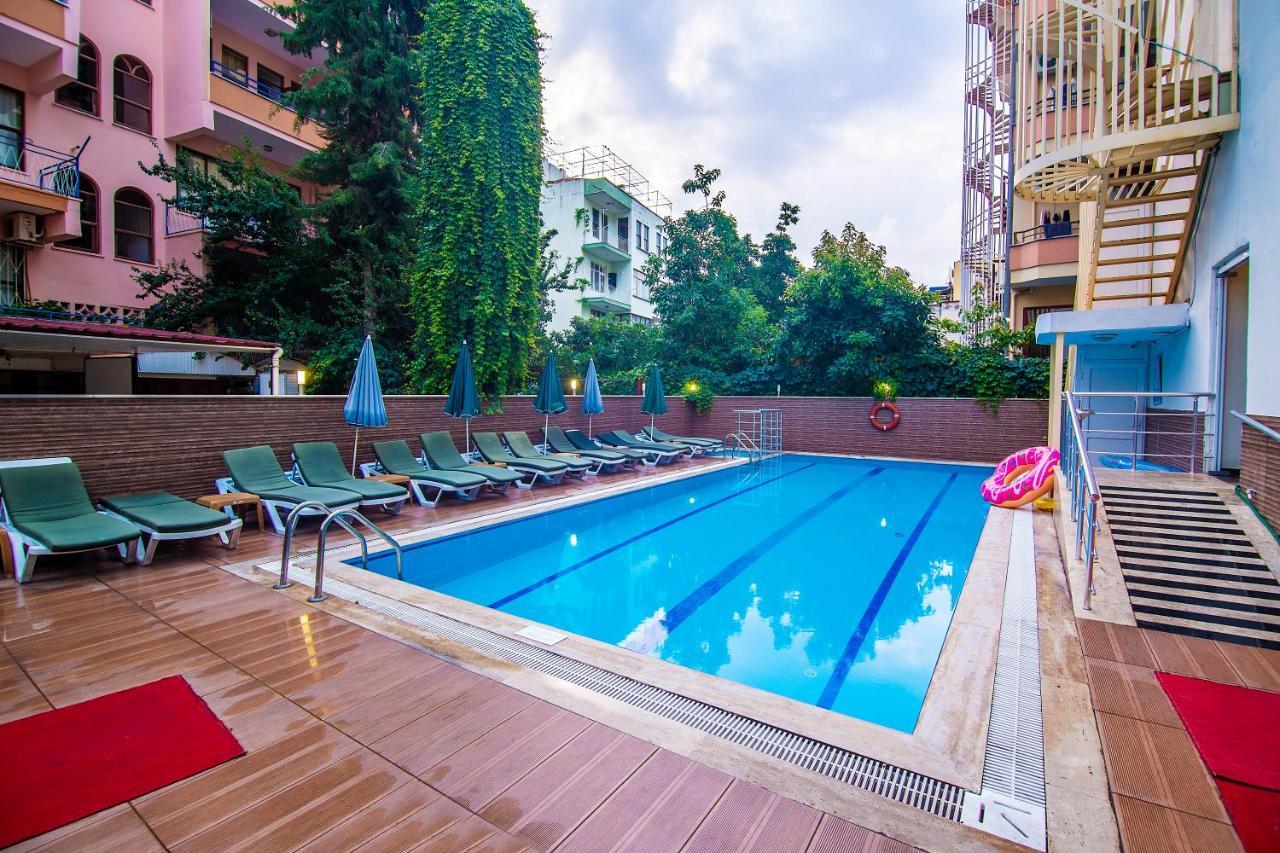 Kleopatra Blue Hawai Hotel Alanya Exterior photo