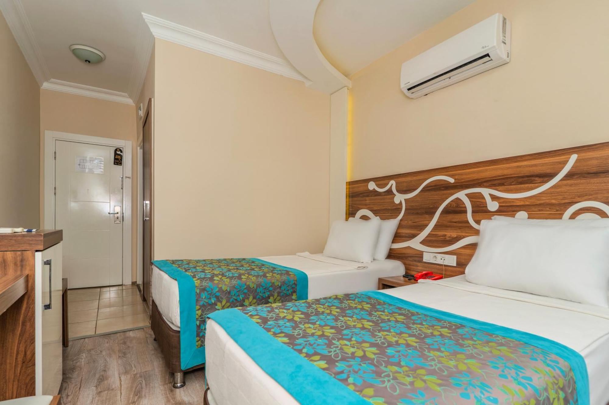 Kleopatra Blue Hawai Hotel Alanya Exterior photo
